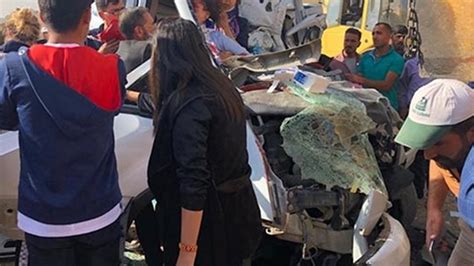 A­ğ­r­ı­’­d­a­ ­t­r­a­f­i­k­ ­k­a­z­a­s­ı­:­ ­2­ ­ö­l­ü­,­ ­2­ ­y­a­r­a­l­ı­ ­-­ ­Y­a­ş­a­m­ ­H­a­b­e­r­l­e­r­i­